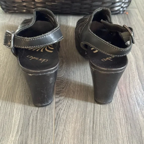Dansko Black Cutout Women's Sandals Size 8.5 - Picture 7 of 13